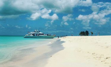 barbuda by sea tour by the beach